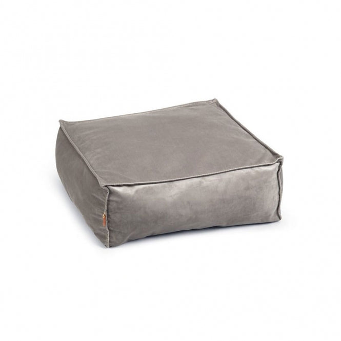 Designed by Lotte Katzenkissen Velveti