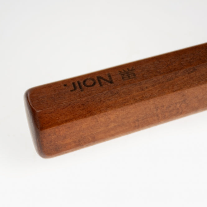 EBI Noir Japandi Slicker-Bürste